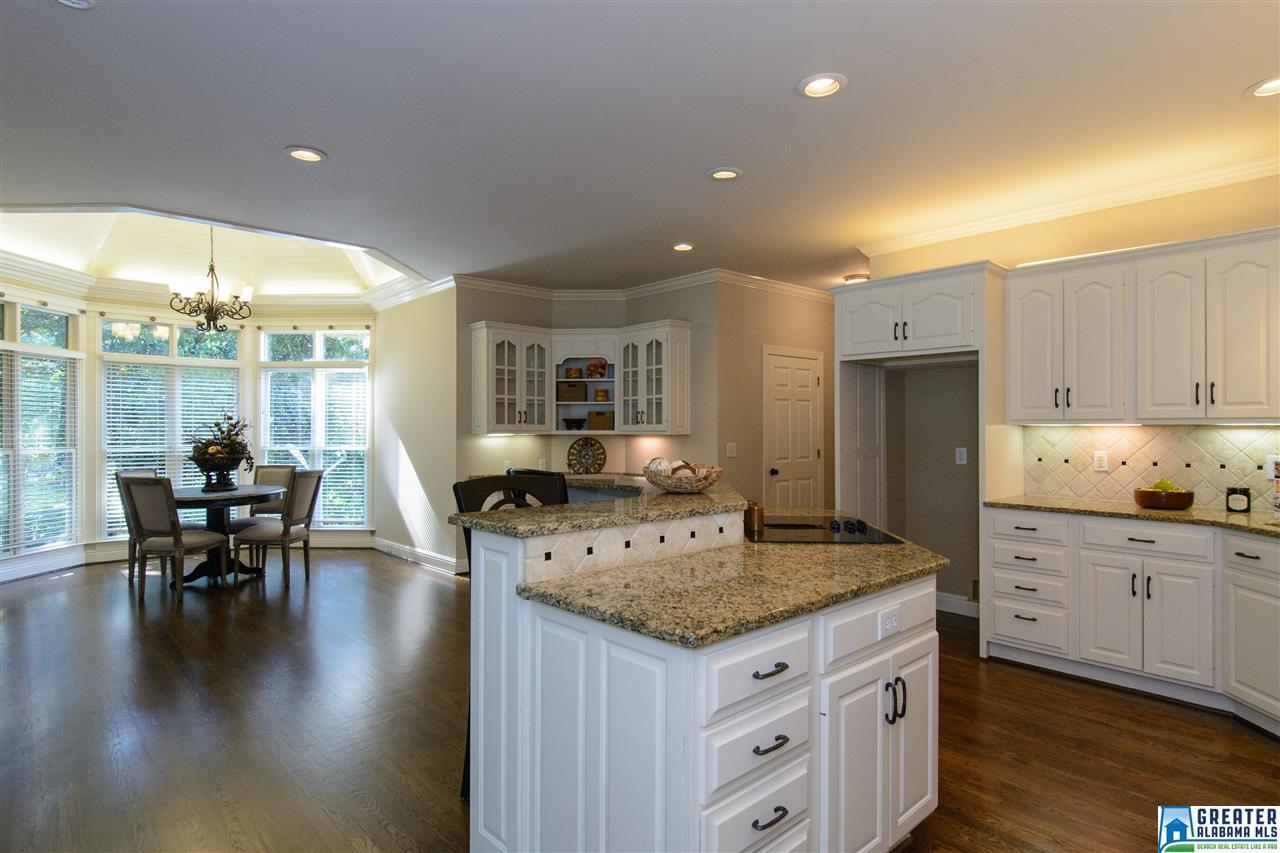2029 KING STABLES RD, Hoover, AL 35242