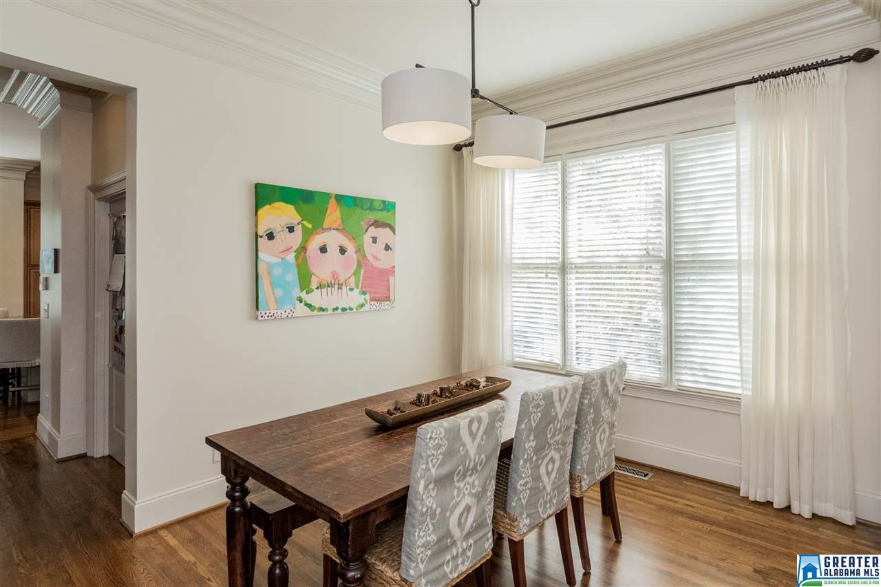 798 HAMPDEN PLACE CIR, Vestavia Hills, AL 35242