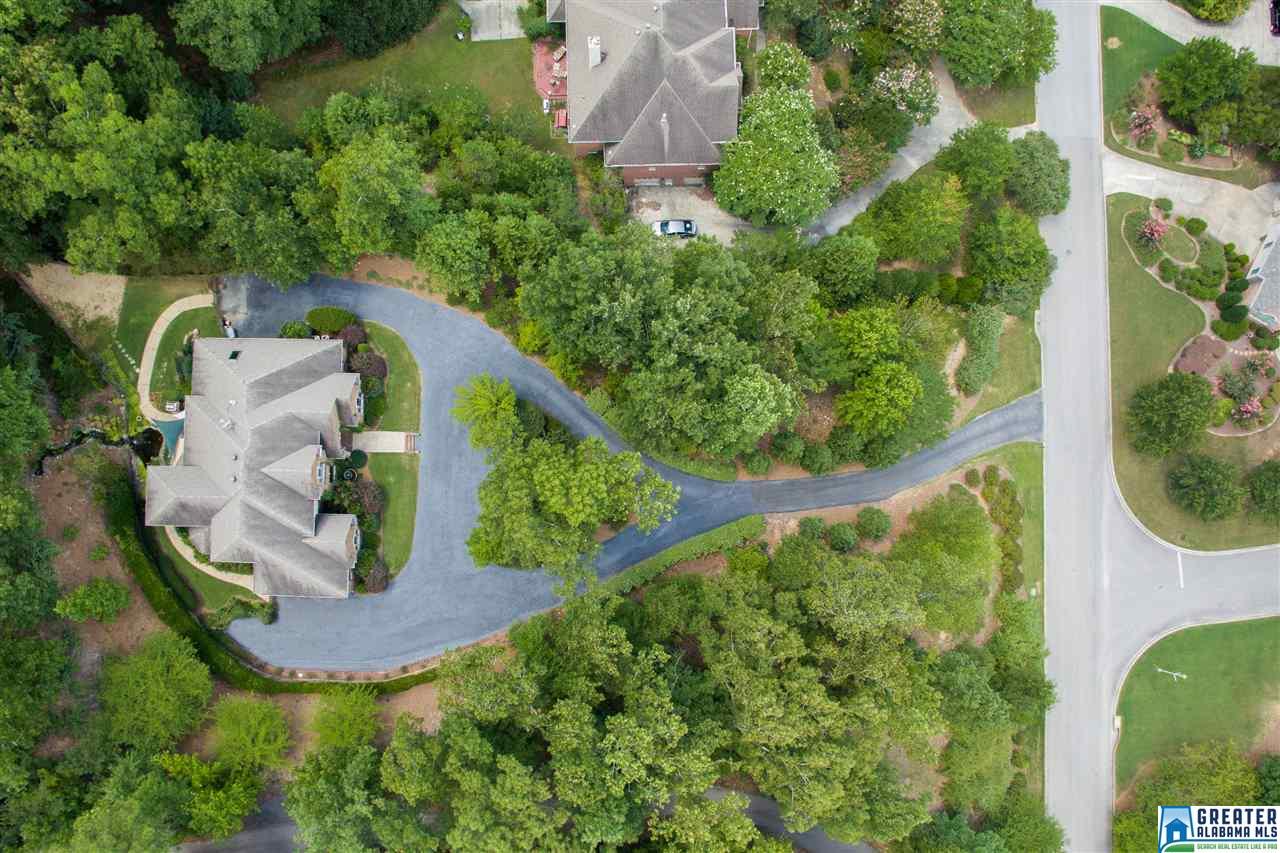 7047 N HIGHFIELD DR, Hoover, AL 35242