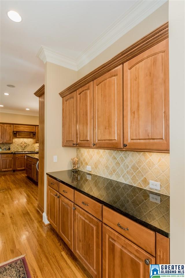 1124 GREYSTONE COVE DR, Hoover, AL 35242