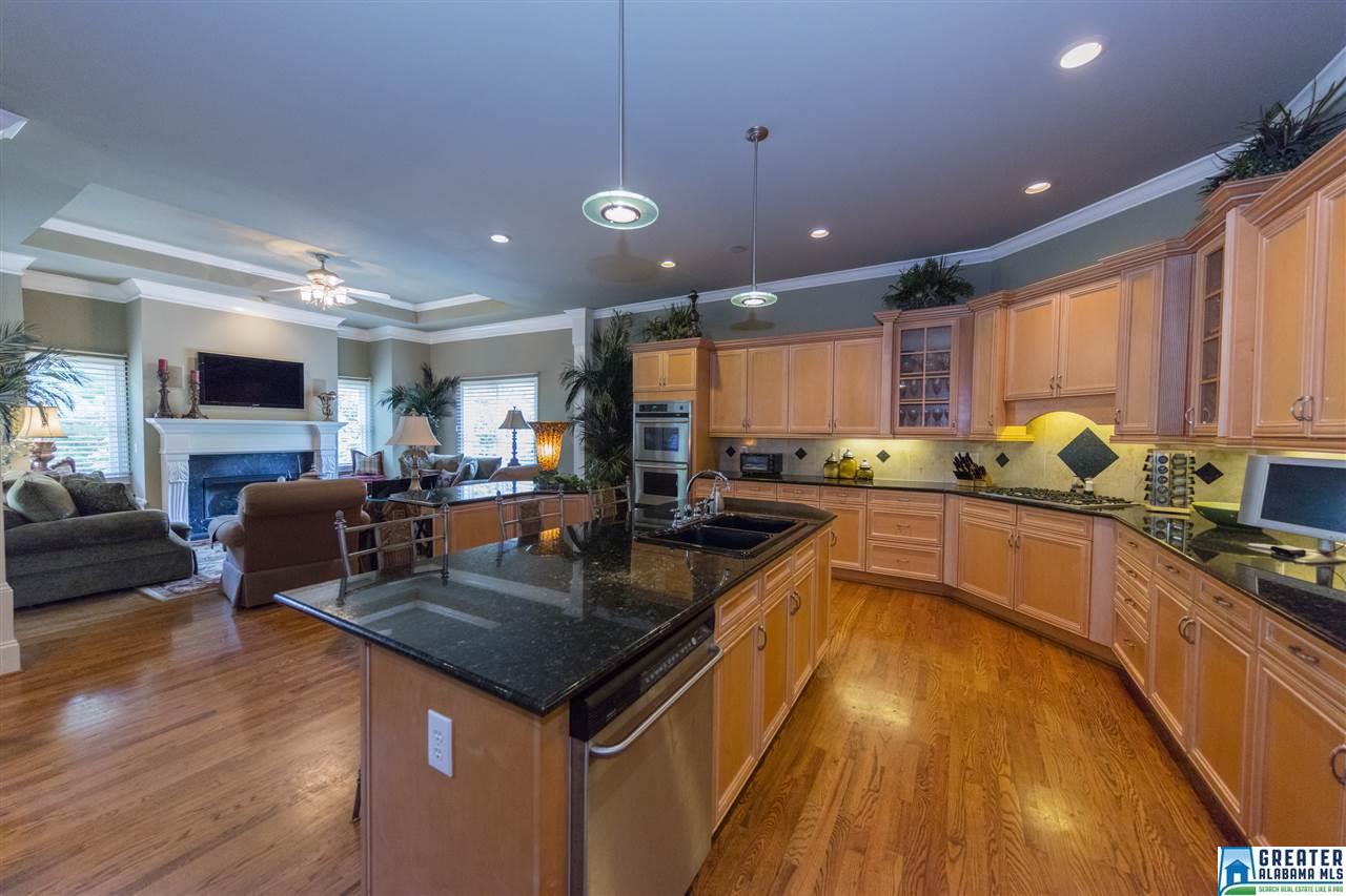 119 SWAN LAKE CIR, Birmingham, AL 35242