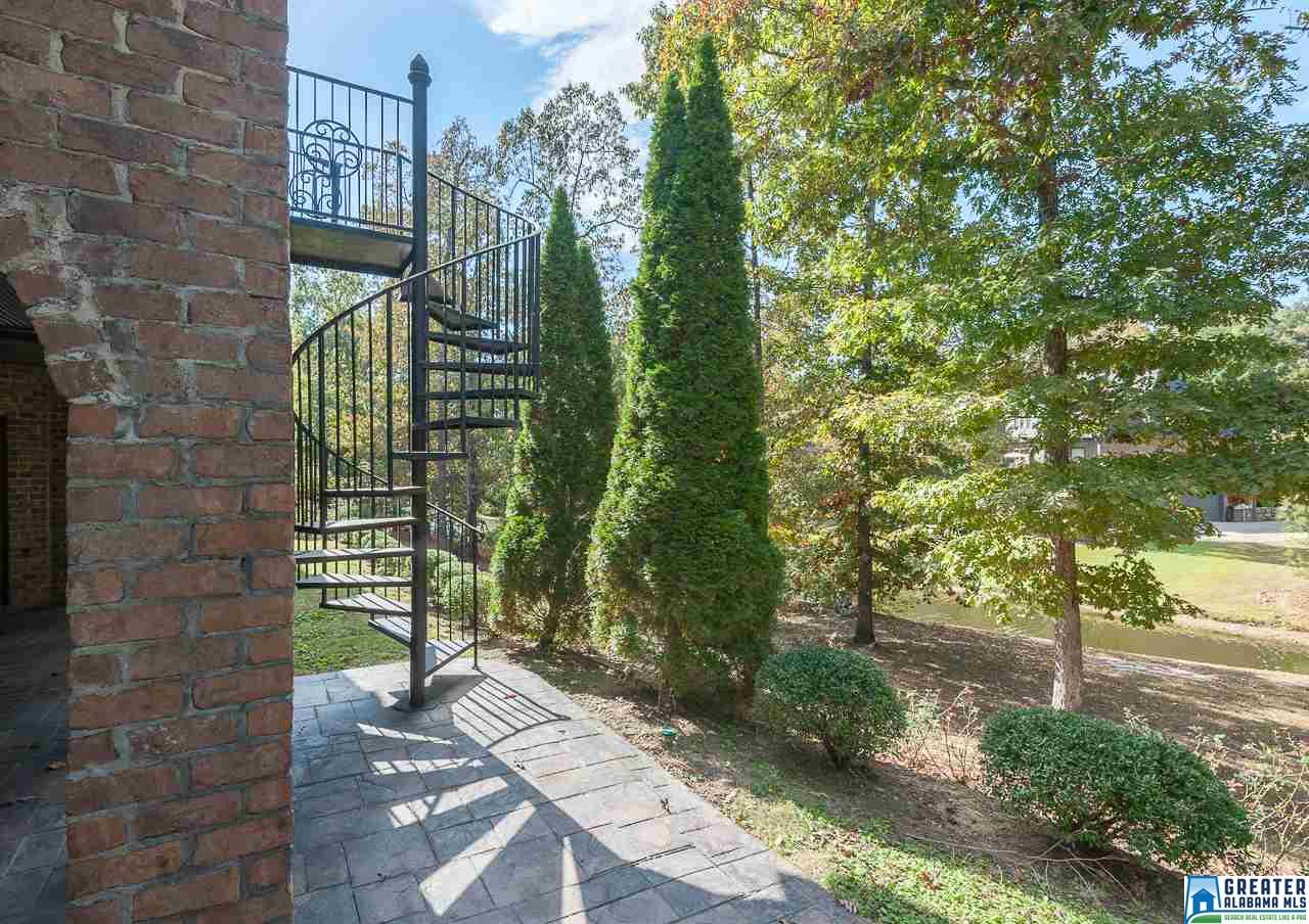 1309 COVE LAKE CIR, Hoover, AL 35242