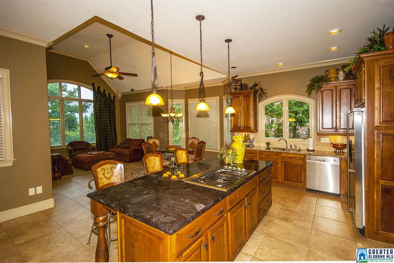 1005 RIDGE CIR, Birmingham, AL 35242