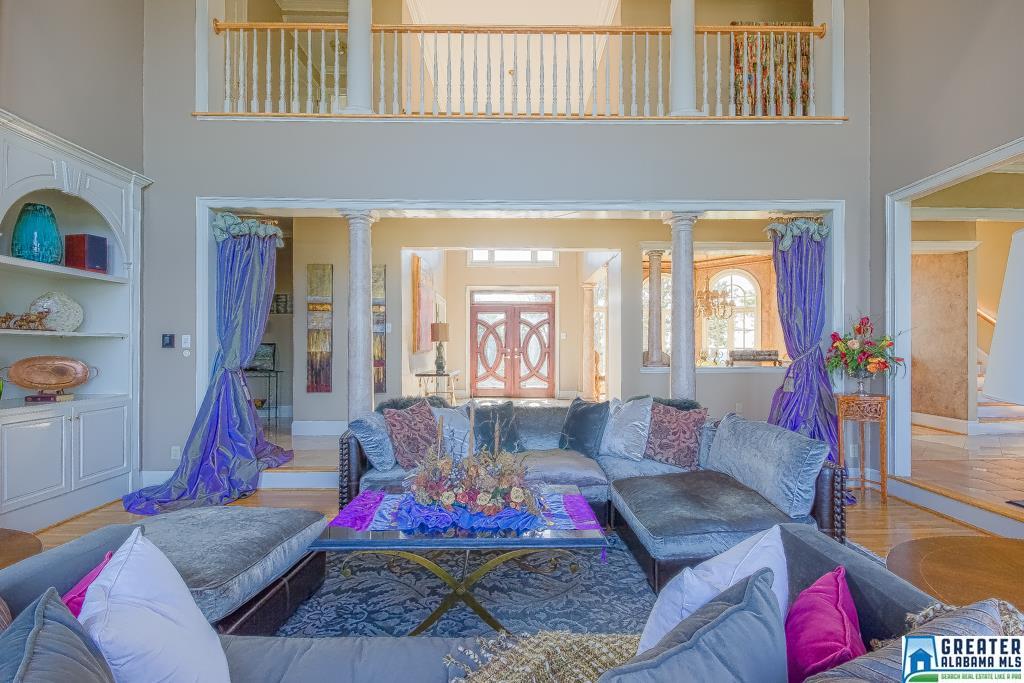 217 HIGHLAND VIEW DR, Birmingham, AL 35242
