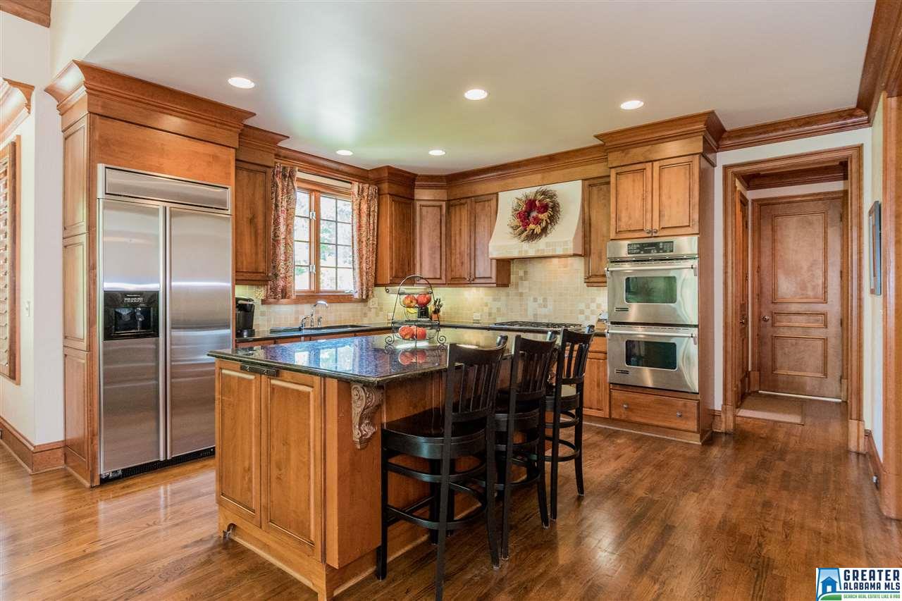 936 LAKE COLONY RUN, Vestavia Hills, AL 35242