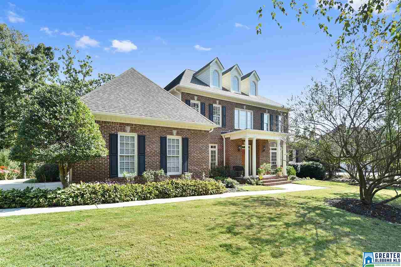 1028 LAKE HEATHER RD, Hoover, AL 35242