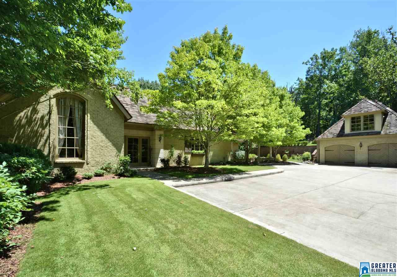 8015 CASTLEHILL RD, Hoover, AL 35242