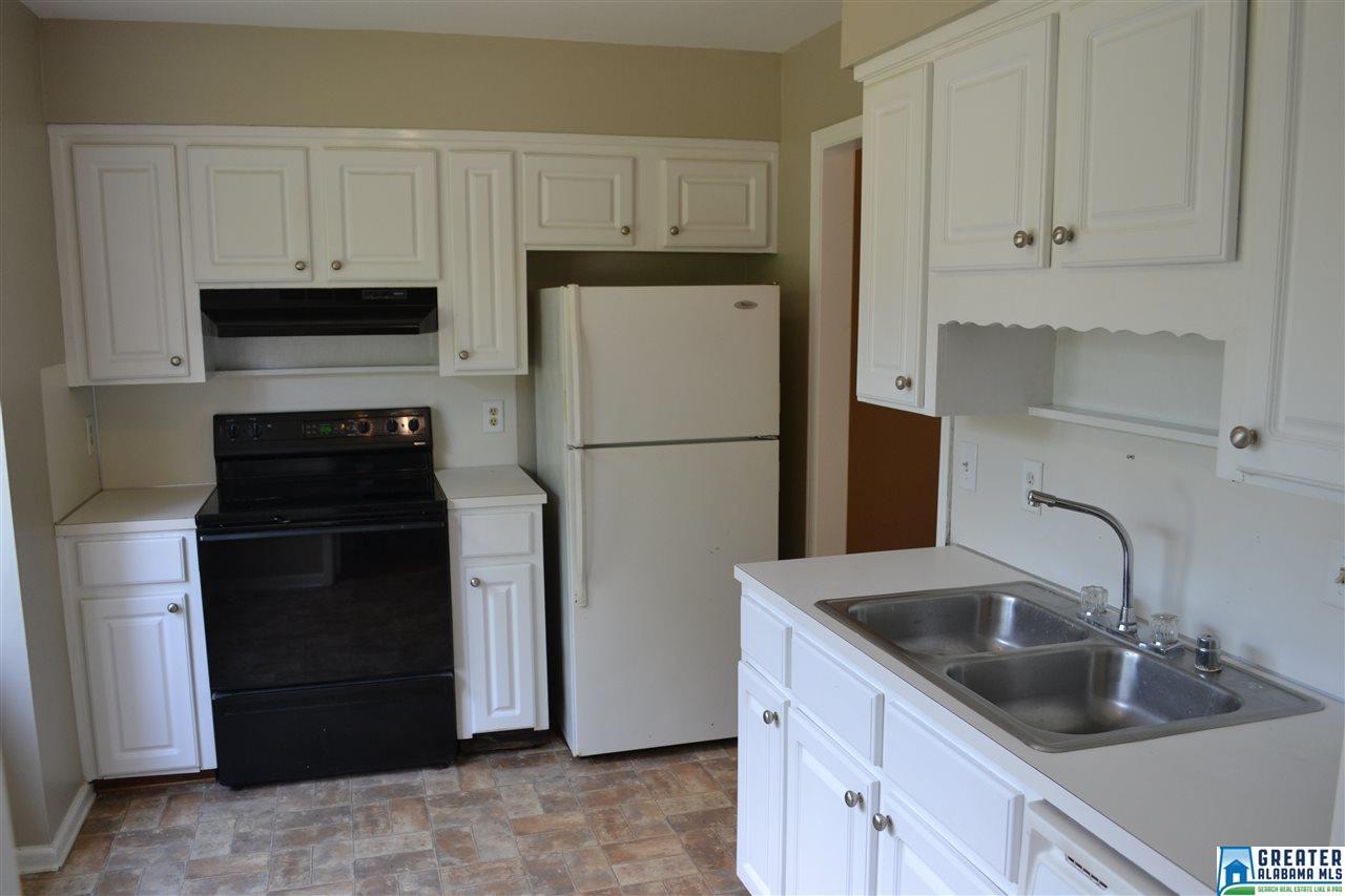 3039 ASBURY PARK PL, Vestavia Hills, AL 35243