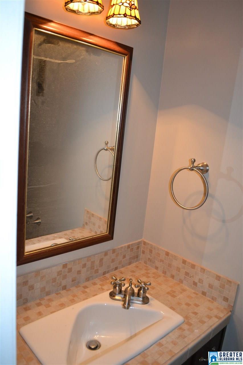 3039 ASBURY PARK PL, Vestavia Hills, AL 35243
