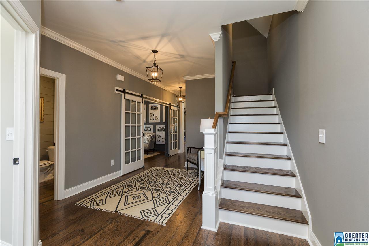 2933 ALTADENA RIDGE DR, Vestavia Hills, AL 35243