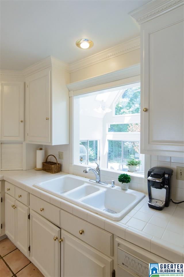 3813 CROMWELL DR, Mountain Brook, AL 35243