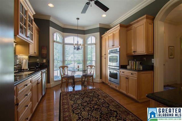 3919 WESTMINSTER LN, Vestavia Hills, AL 35243