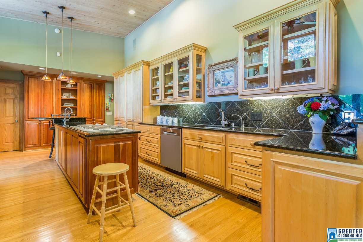 2717 ALTADENA RD, Birmingham, AL 35243