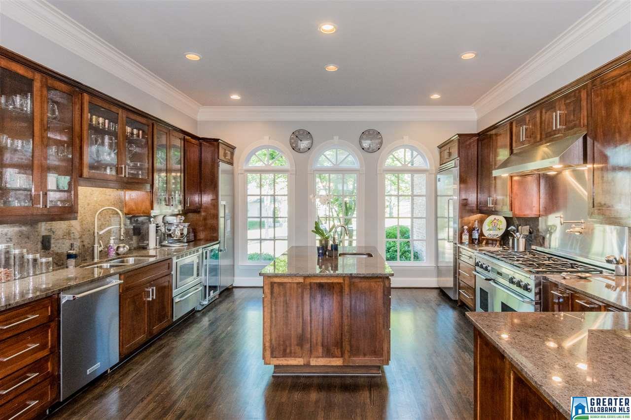 2315 LONGLEAF WAY, Vestavia Hills, AL 35243