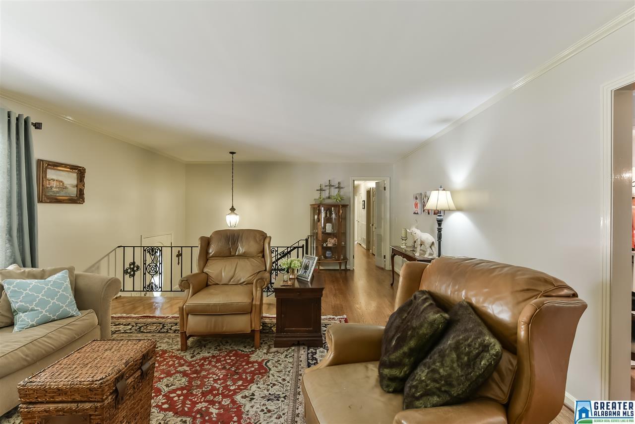 3632 LESLIE ANN RD, Vestavia Hills, AL 35243