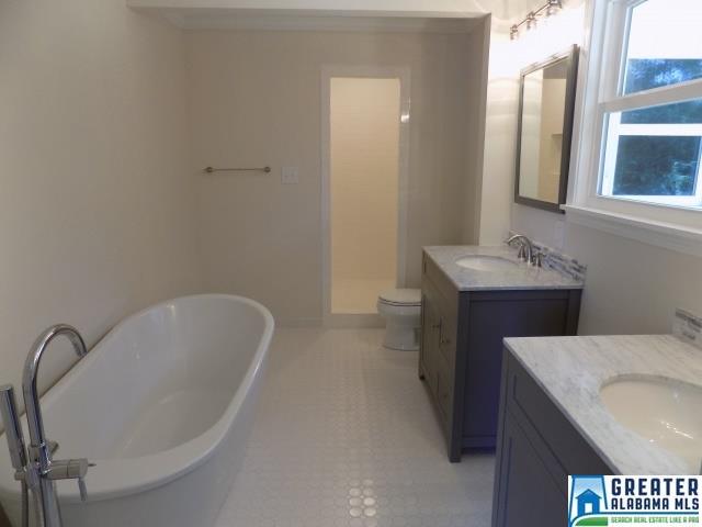 2494 DOLLY RIDGE TRL, Birmingham, AL 35243