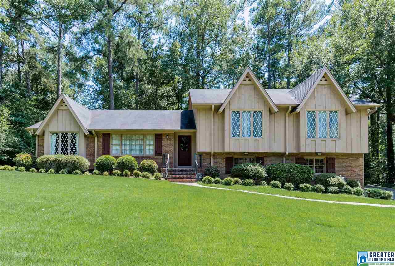3430 COUNTRYWOOD LN, Vestavia Hills, AL 35243