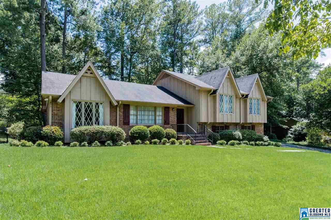 3430 COUNTRYWOOD LN, Vestavia Hills, AL 35243