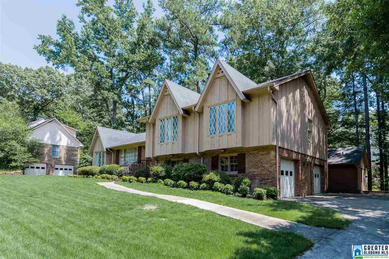 3430 COUNTRYWOOD LN, Vestavia Hills, AL 35243