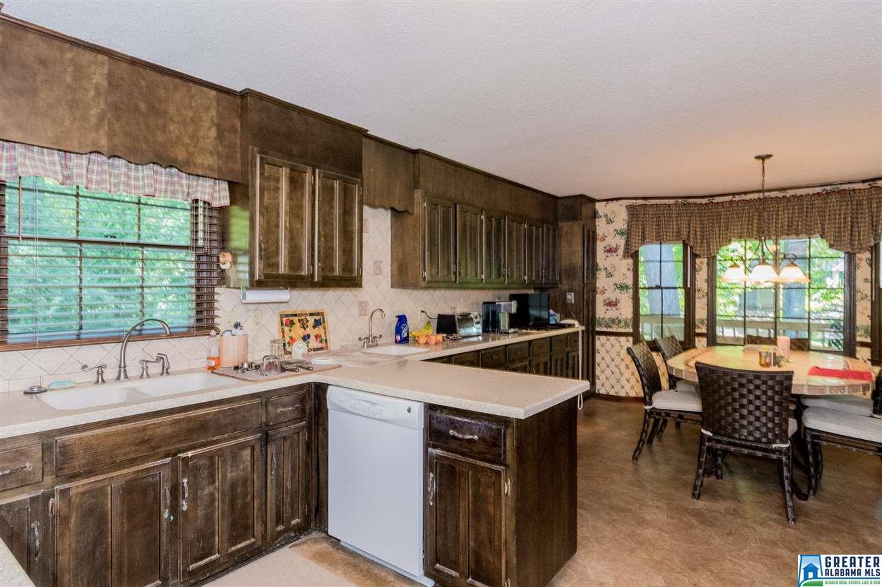 3430 COUNTRYWOOD LN, Vestavia Hills, AL 35243