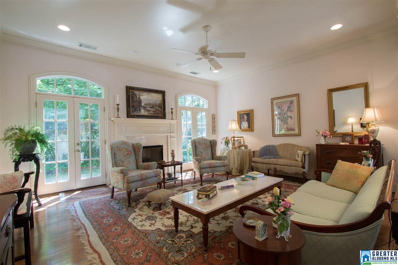 3919 WESTMINSTER LN, Vestavia Hills, AL 35243