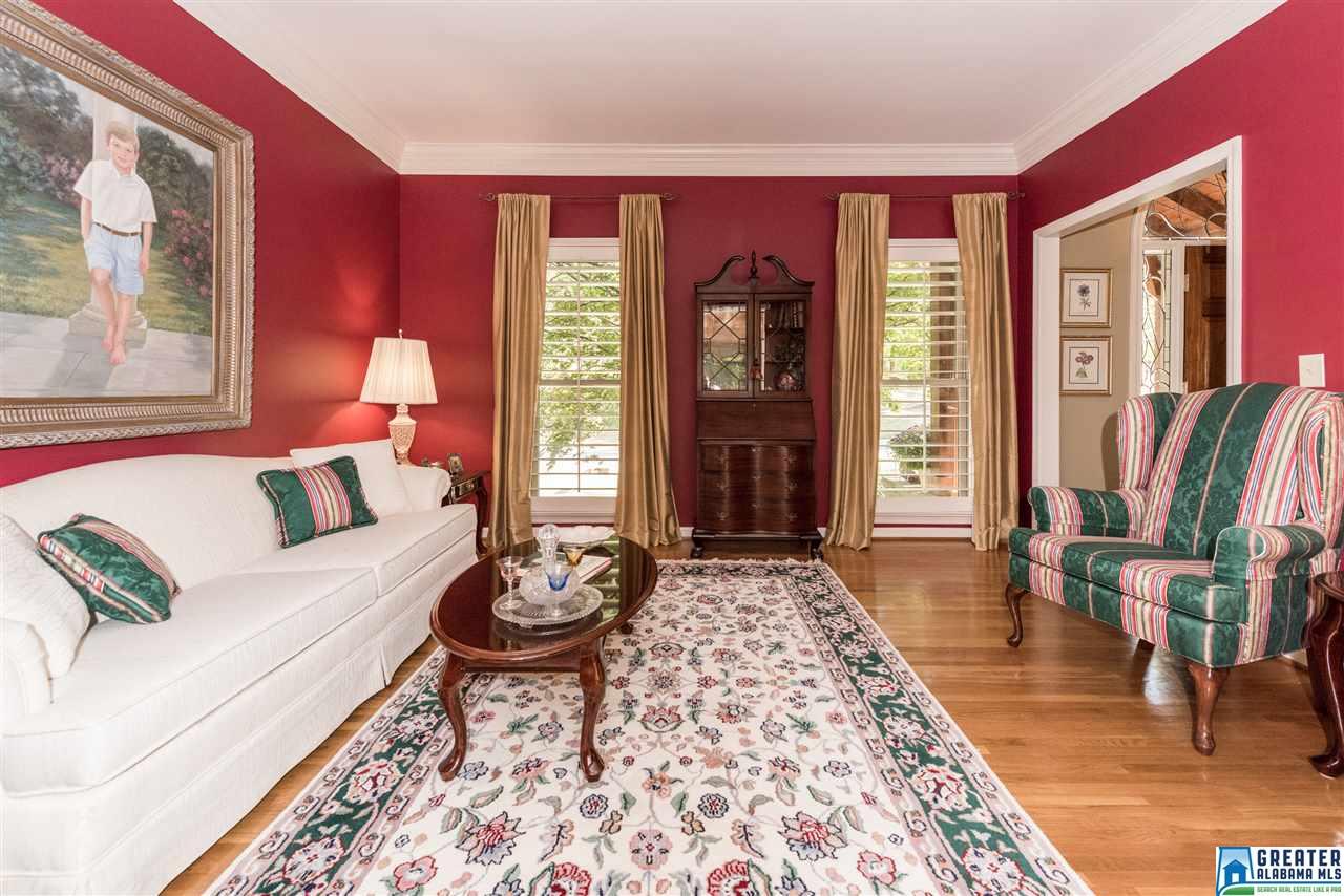 2705 COUNTRYWOOD WAY, Vestavia Hills, AL 35243