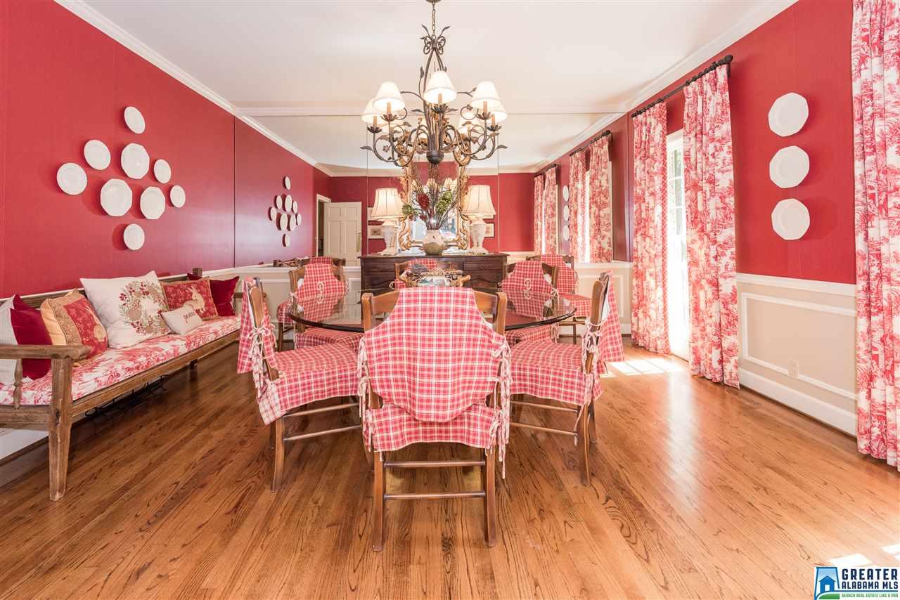 3931 KNOLLWOOD DR, Mountain Brook, AL 35243