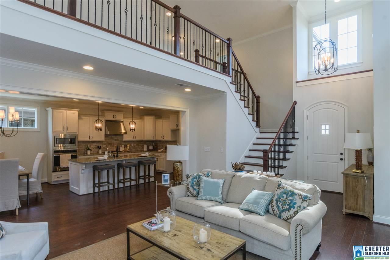 5512 NORTHRIDGE CIR, Hoover, AL 35244