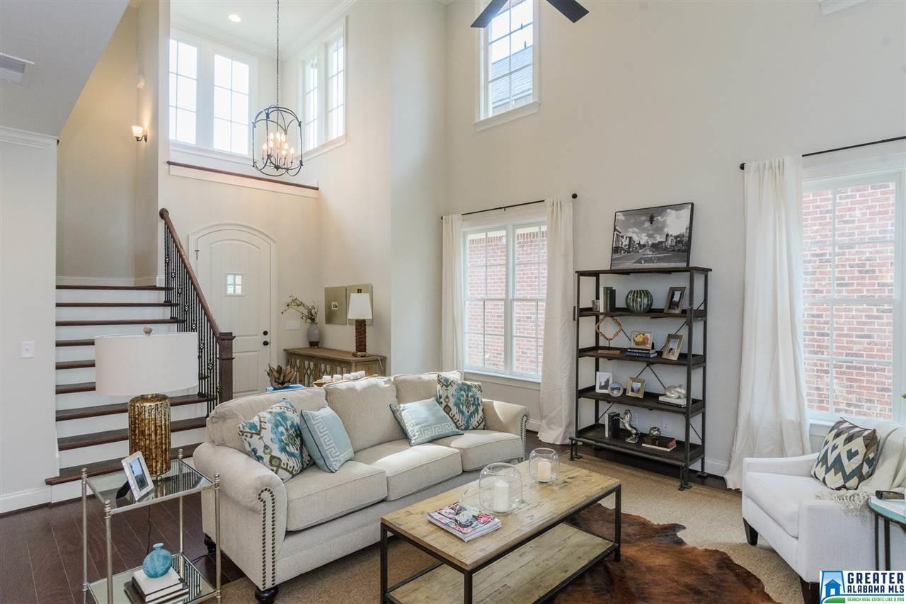 5512 NORTHRIDGE CIR, Hoover, AL 35244