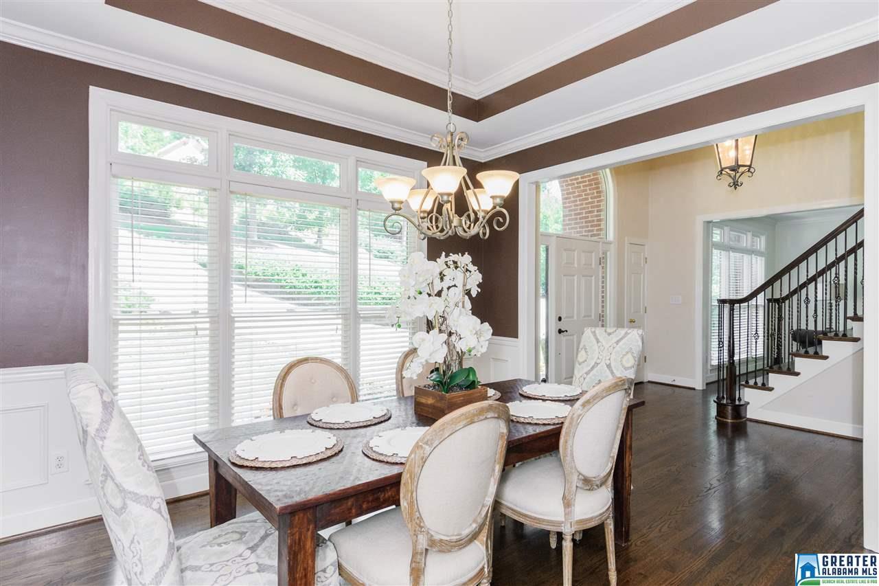 1047 HIGHLANDS DR, Hoover, AL 35244