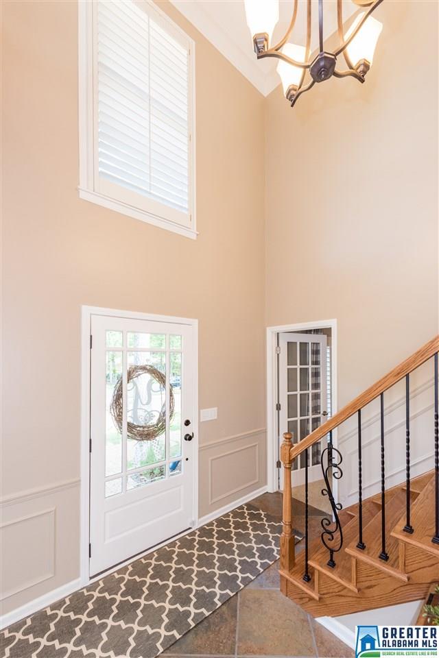 2041 LAKEMOOR DR, Hoover, AL 35244