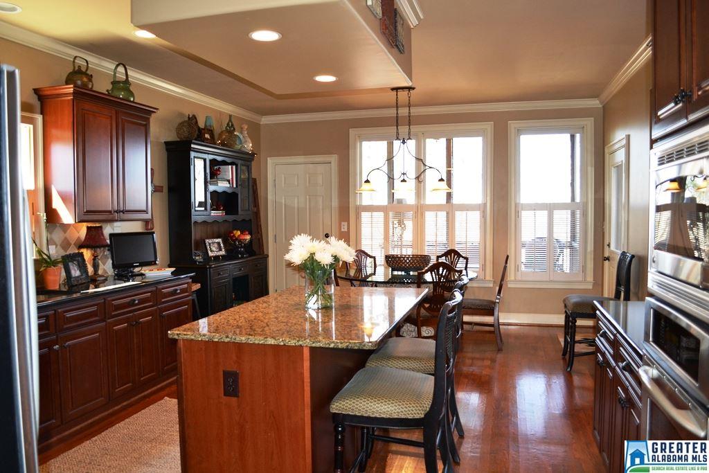 1731 SOUTHCREST TRL, Hoover, AL 35244