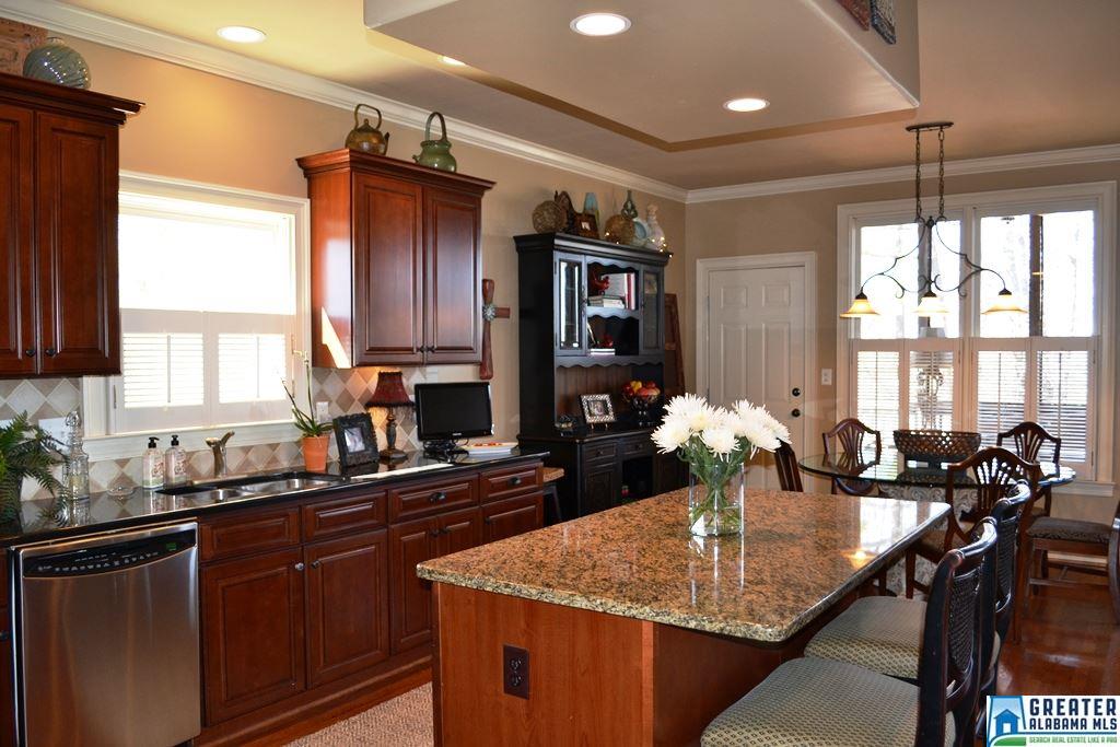 1731 SOUTHCREST TRL, Hoover, AL 35244