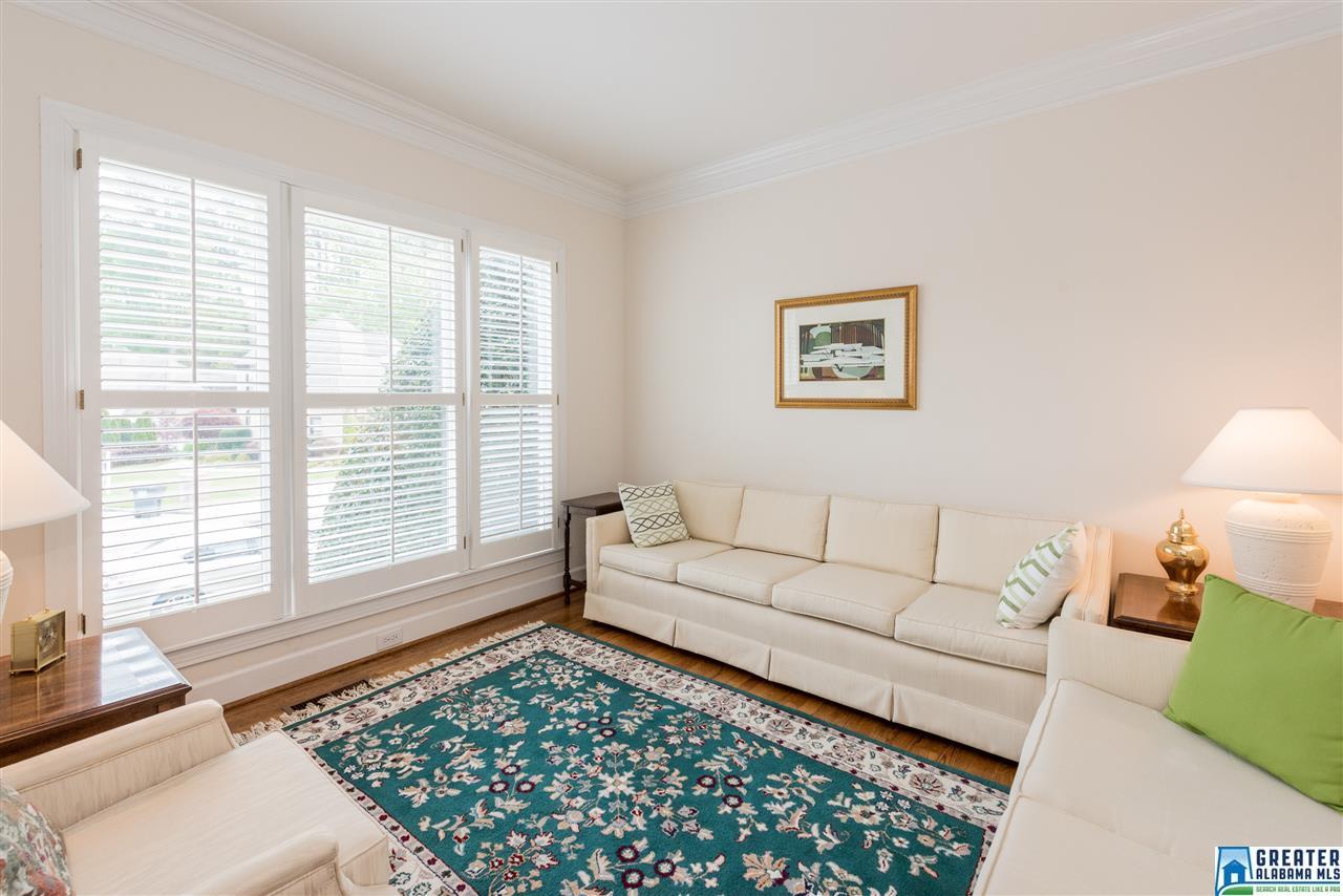 1073 SOUTHLAKE COVE, Hoover, AL 35244