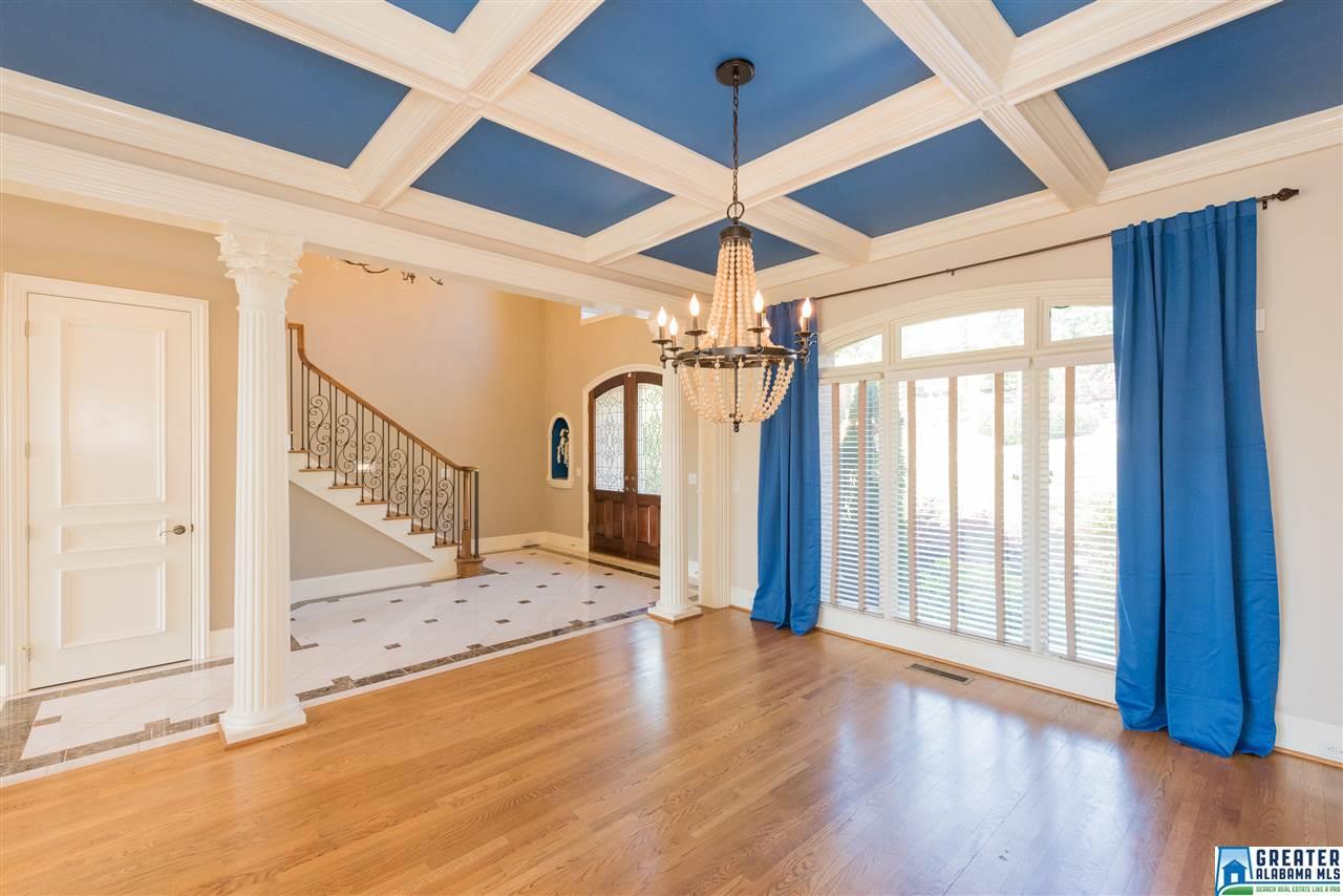 1000 HIGHLAND GATE CT, Hoover, AL 35244