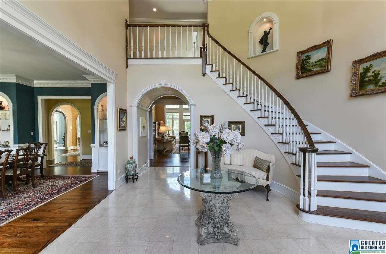1004 LAKE SHADOWS DR, Hoover, AL 35244