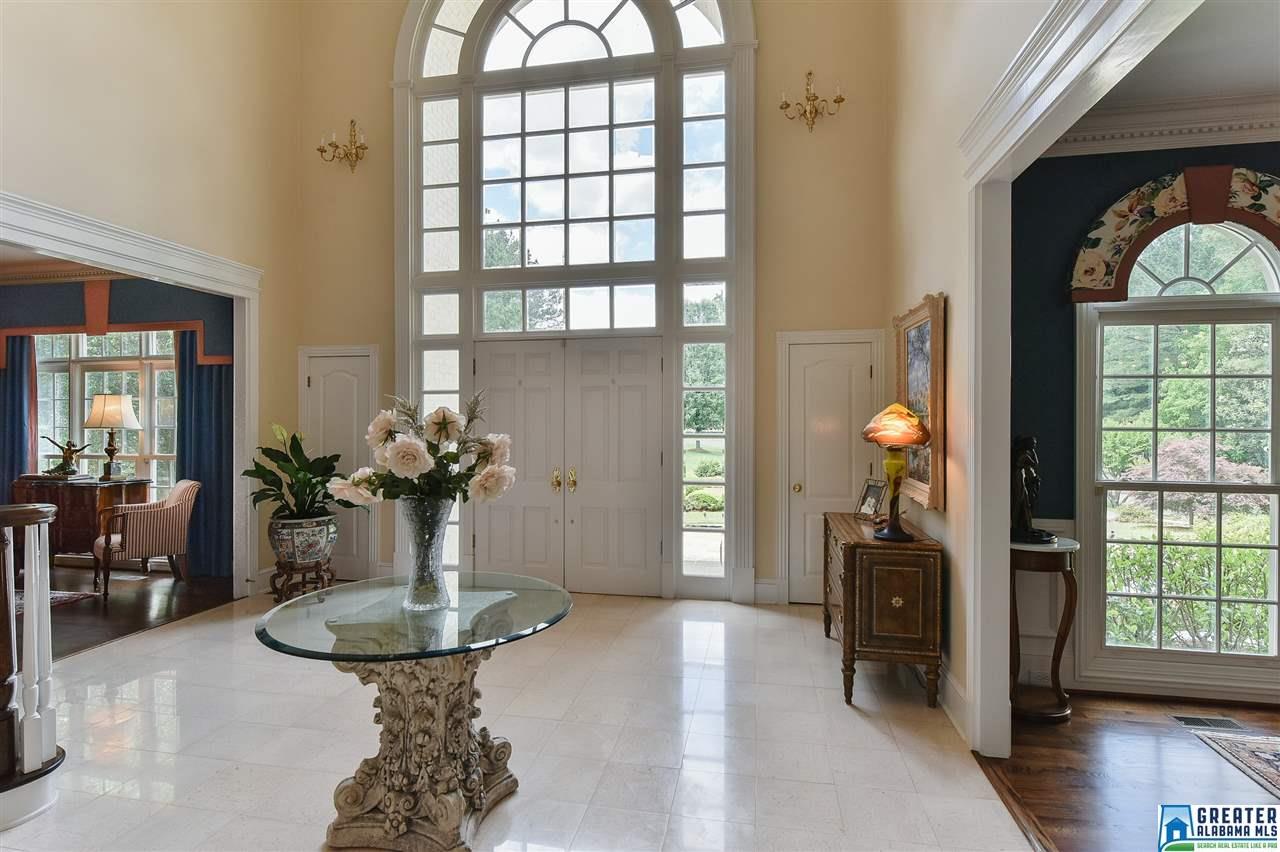 1004 LAKE SHADOWS DR, Hoover, AL 35244