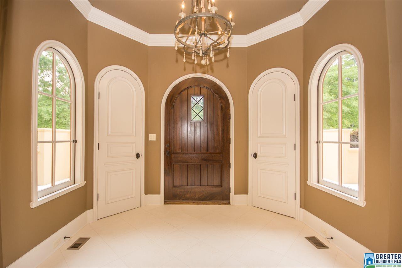 1104 WOODWIND CIR, Hoover, AL 35244