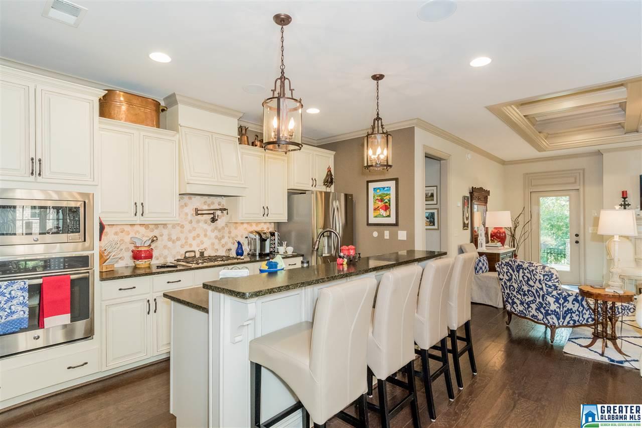 5600 NORTHRIDGE CIR, Hoover, AL 35244