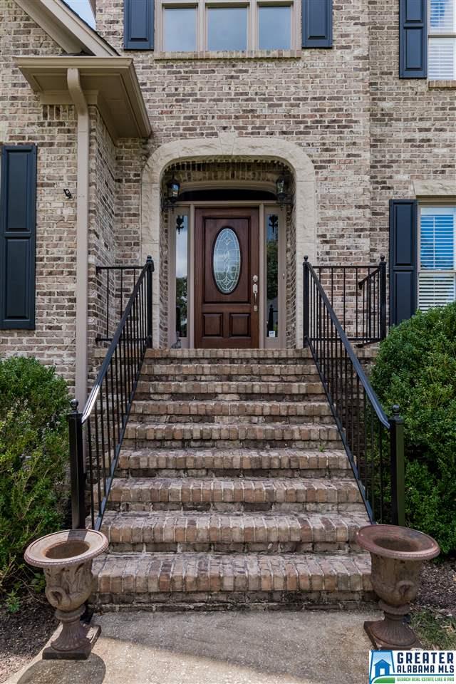 1135 RUSHING PARC DR, Hoover, AL 35244