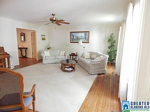 2021 LAKEMOOR DR, Hoover, AL 35244