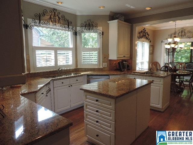 329 TRACE RIDGE RD, Hoover, AL 35244