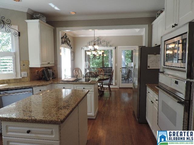 329 TRACE RIDGE RD, Hoover, AL 35244