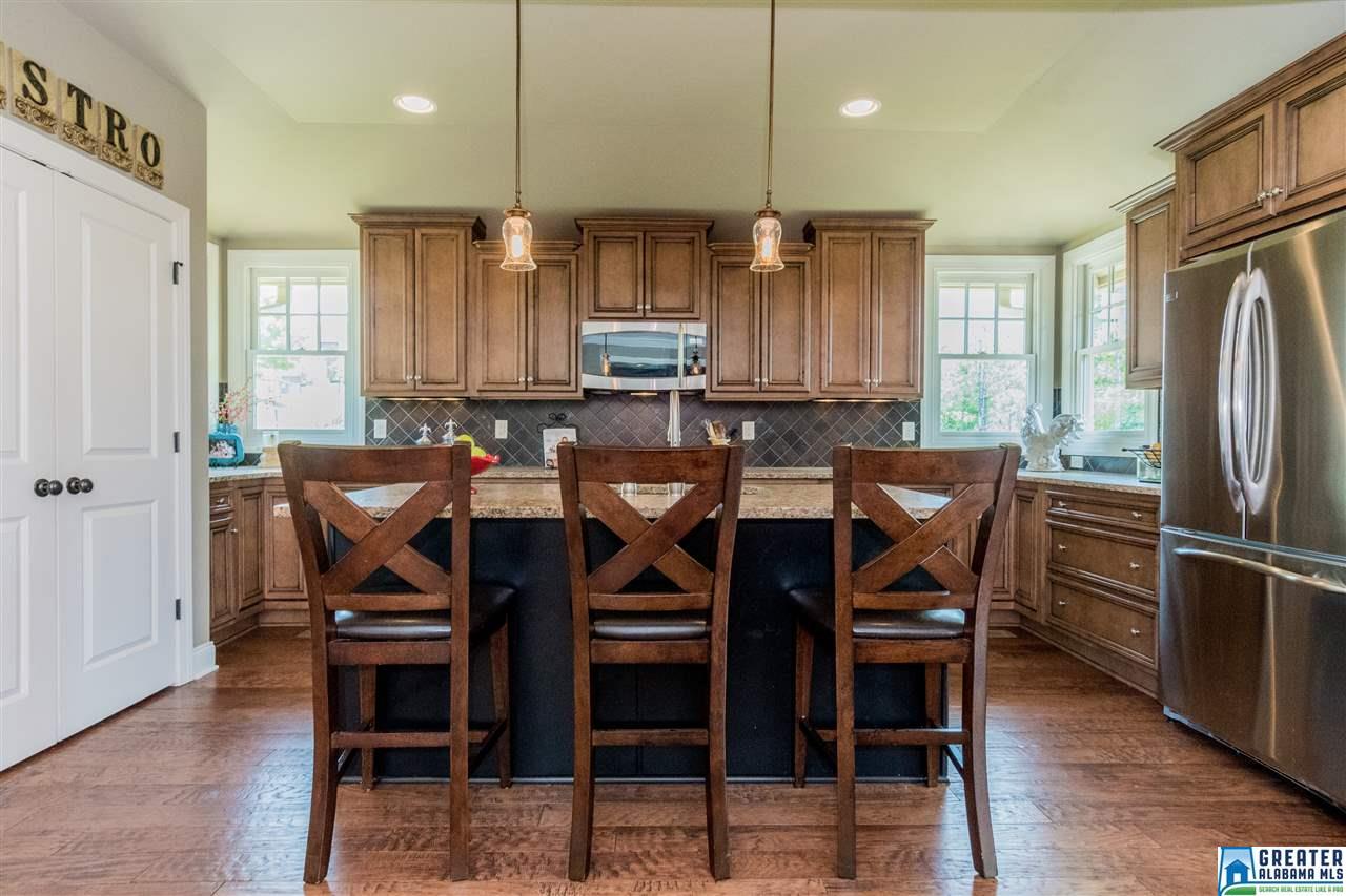 1808 SOUTHPOINTE DR, Hoover, AL 35244