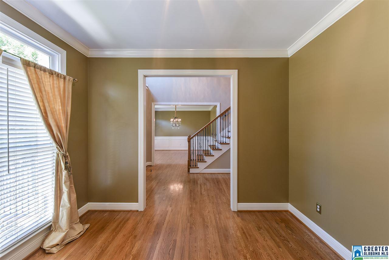 536 MILL SPRINGS CIR, Birmingham, AL 35244