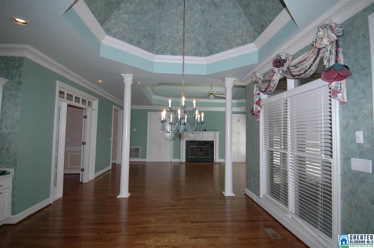 2057 BANEBERRY DR, Hoover, AL 35244
