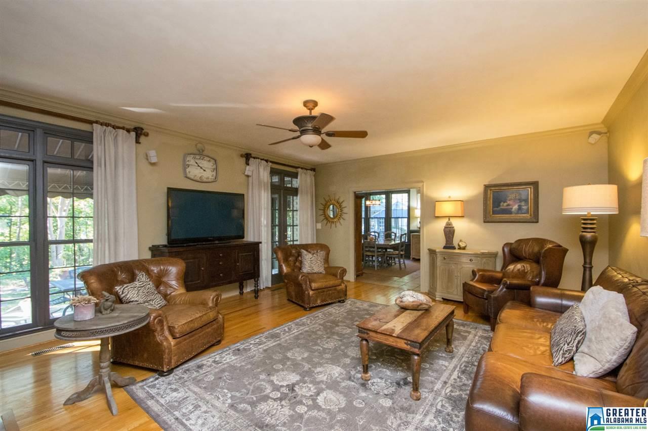 1108 ROLLING HILLS CIR, Hoover, AL 35244