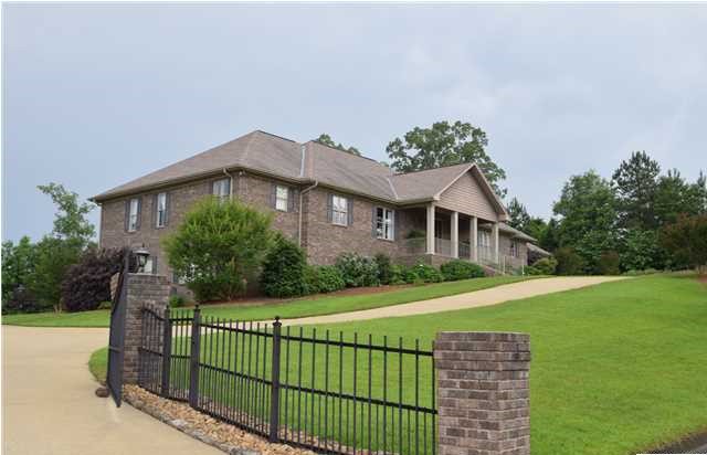 12297 FALCON CREST CIRCLE, Northport, AL 35475