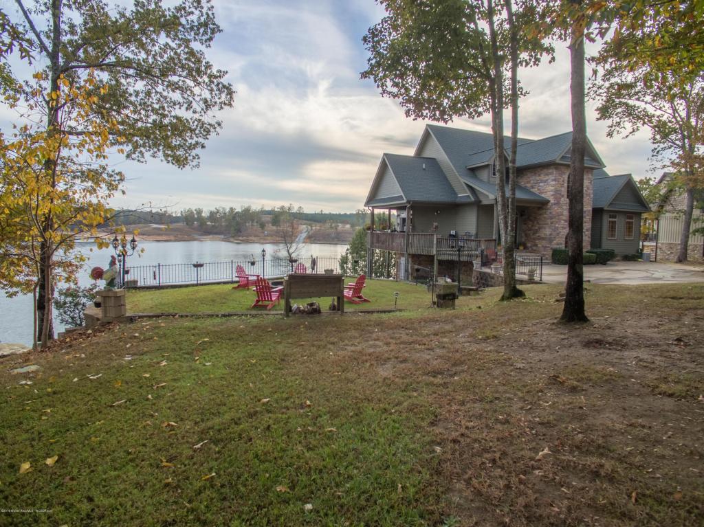 301 W POINTE Dr, Arley, AL 35541