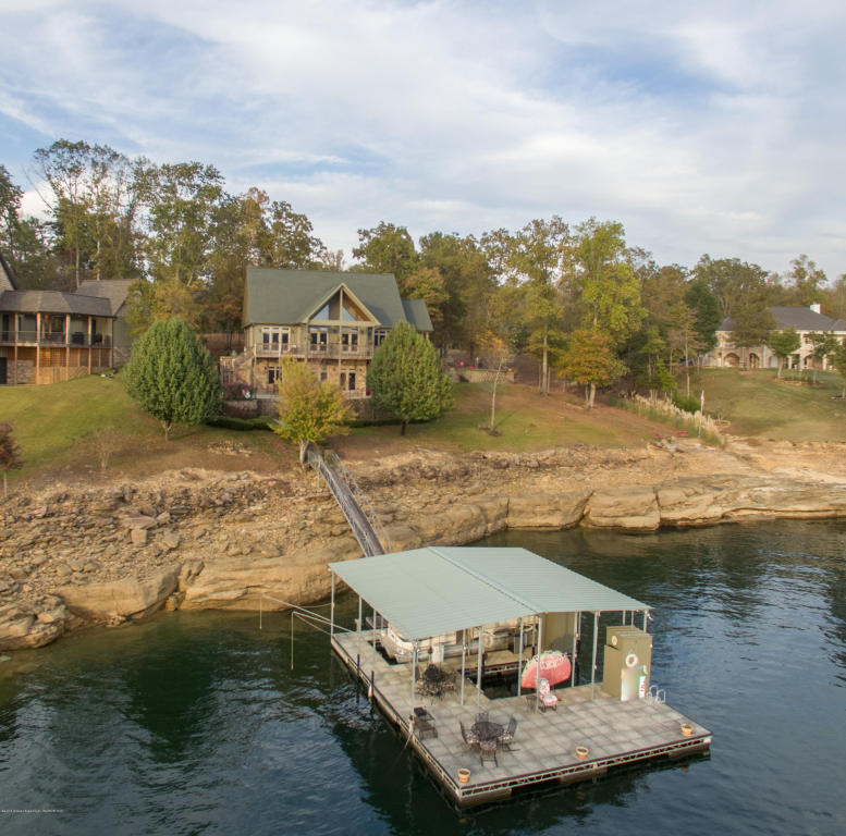 301 W POINTE Dr, Arley, AL 35541